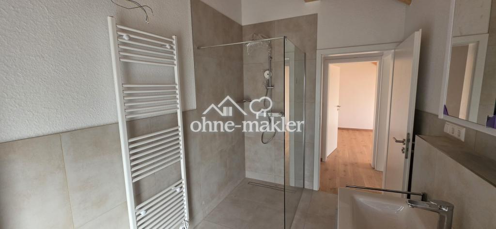 Helle 3-Zimmer-DG-Neubauwohnung mit toller Aussicht - Photo 1