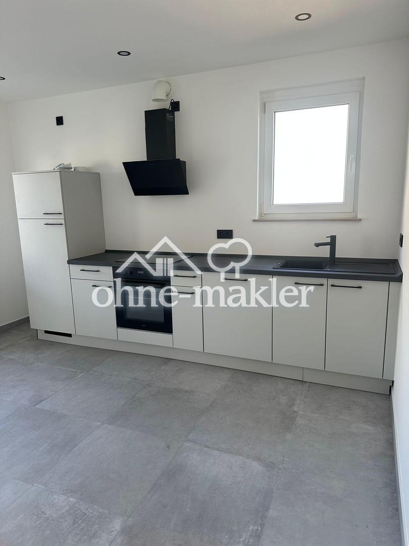 Elegante 100 m2 |4,5 Zimmer Wohnung | Balkon und Kamin neu renoviert - Photo 3
