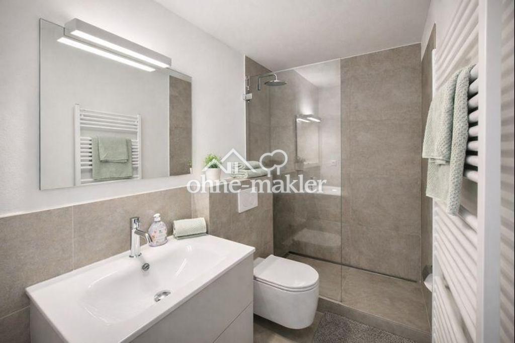 Saniert und möblierte 2 Zimmer Wohnung mit Stellplatz ab SOFORT FREI - Photo 5
