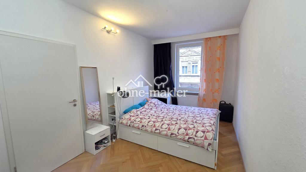 Modernisierte 3-Zimmer-Altbauwohnung mit Echtholzparkett & neuer Einbauküche – Fürth Innenstadt - Photo 3