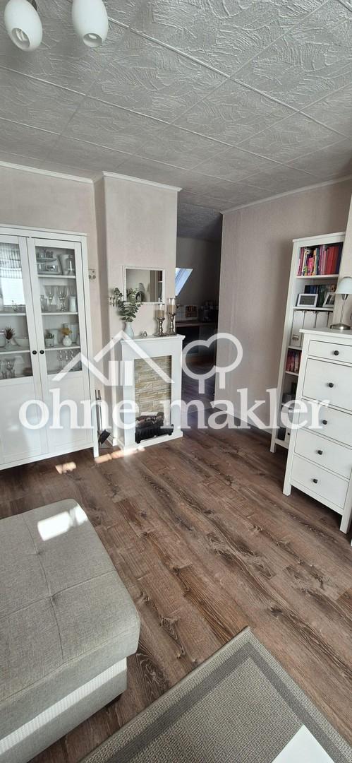 Dachgeschoßwohnung in Hamburg Sasel - Photo 1