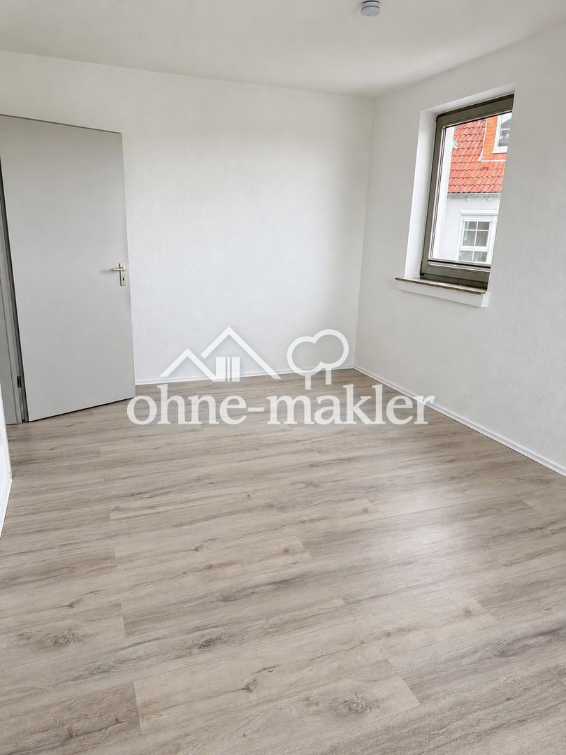 Helle 2-Zimmer-Wohnung mit Weitblick, Loggia & Stellplatz - Foto 1