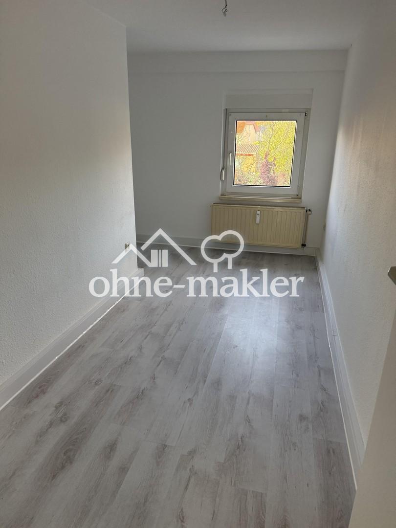 3-Raum-Wohnung frisch gemalert! - Foto 5