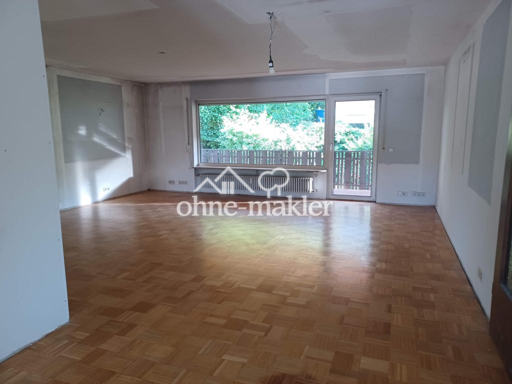 Großzügige, neu renovierte 3,5-Zimmer-Wohnung mit 115 m², großem Balkon, Garage und Stellplatz - Photo 5