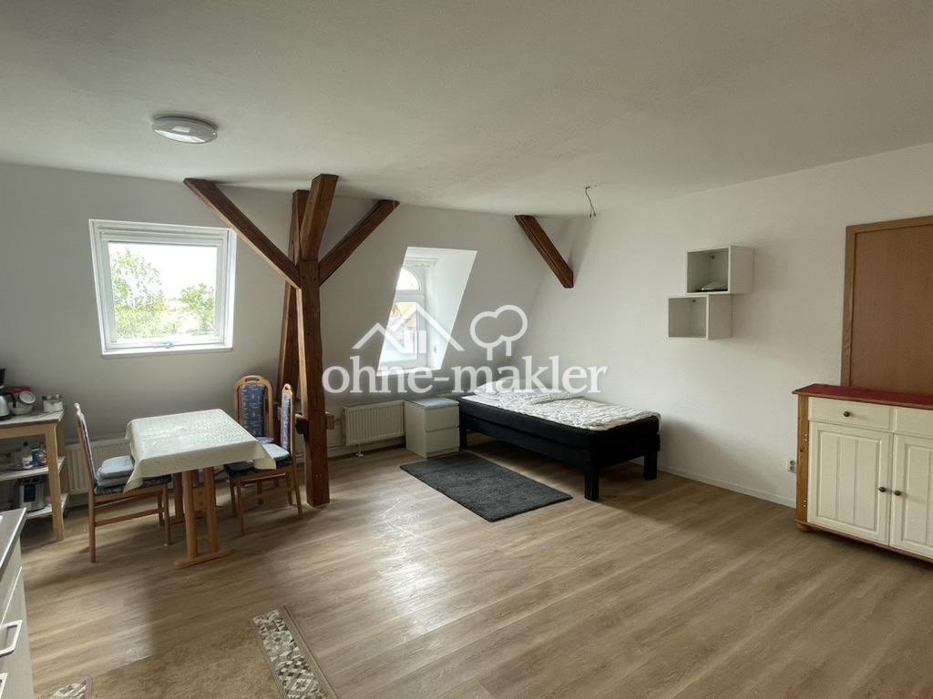 Charmante 1-Raum-Dachgeschosswohnung mit Einbauküche in Leipzig-Lindenau - Photo 2