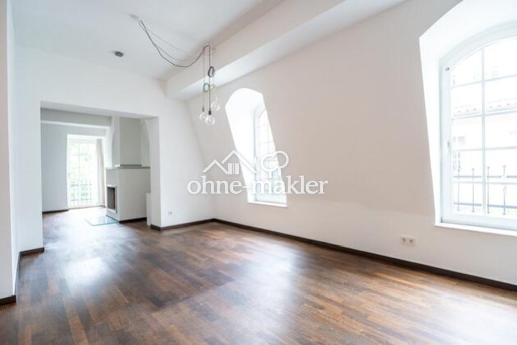 Stilvolles Wohnen in Pempelfort: Großzügige 96 m² Altbauteleganz in begehrter Lage - Photo 1