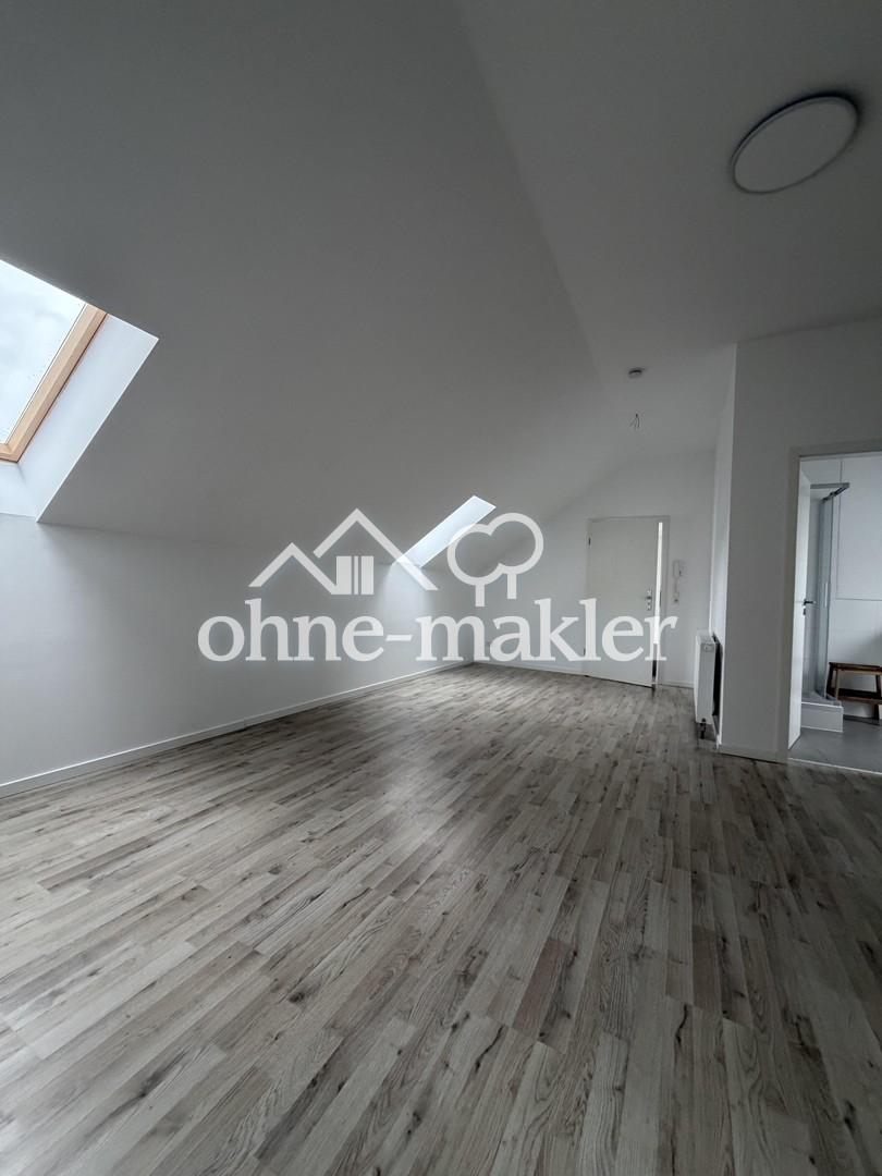 Helle 2-Zimmer-Dachgeschosswohnung in ruhiger Lage in Sandweier bei Baden-Baden - Photo 5