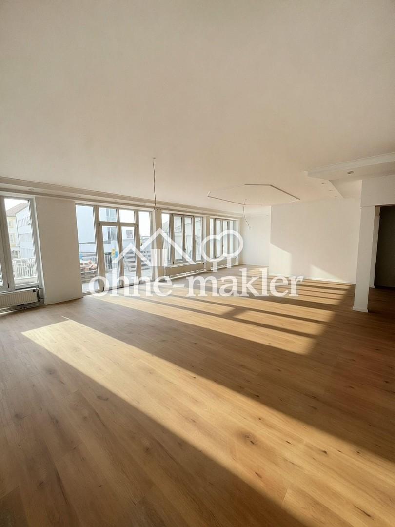 Exklusive 2,5-Zimmer-Wohnung mit 130 m², Terrasse und Stellplatz im Herzen von Altötting - Foto 1