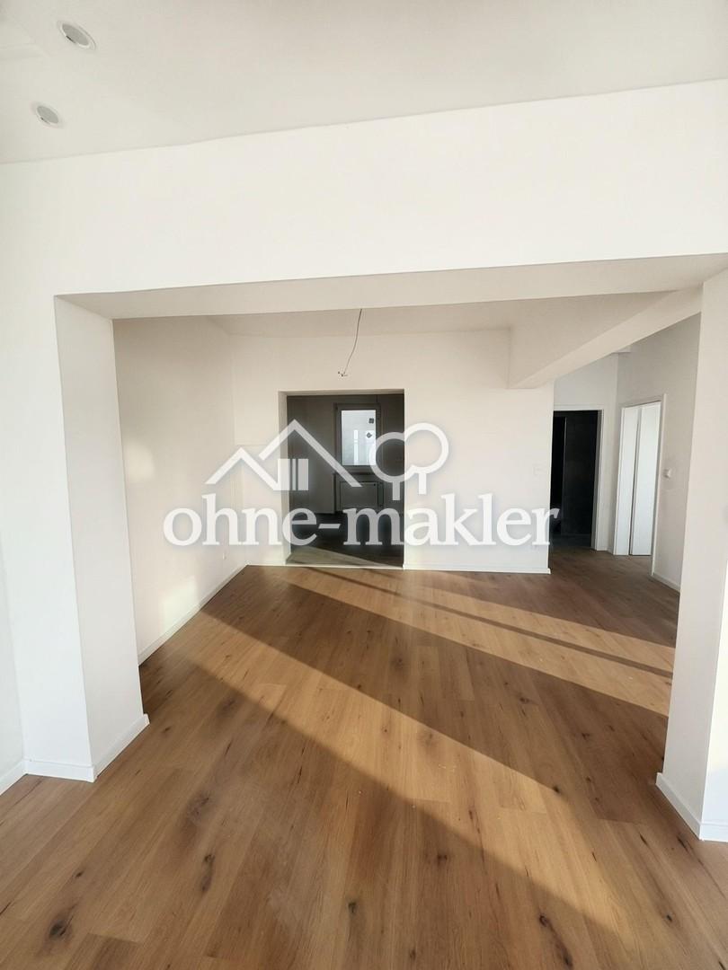 Exklusive 2,5-Zimmer-Wohnung mit 130 m², Terrasse und Stellplatz im Herzen von Altötting - Foto 3