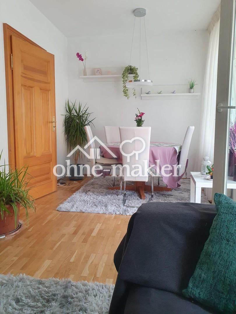 ruhige, helle 2-Raum Wohnung mit Parkettboden + Balkon + Küche - Foto 2
