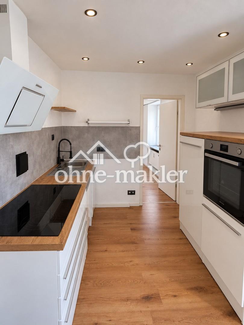 Moderne 2,5 Zimmer Wohnung mit EINBAUKÜCHE - Foto 1
