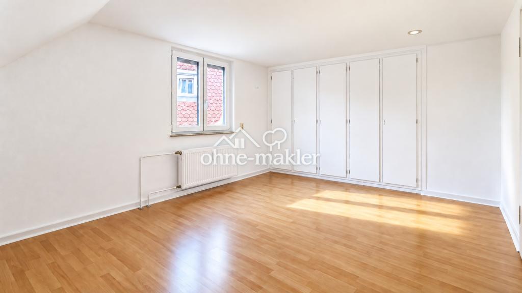 Traumhafte Dachterrasse! Helle 2-Zimmer-Dachgeschosswohnung in zentraler Lage - Foto 1