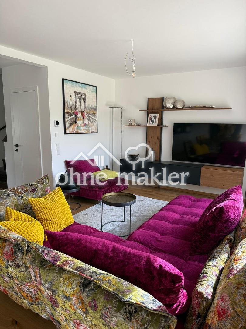 Neubau-DHH in Burgrieden – 144 m², 4 Schlafzimmer, KfW 40, hochwertige Einbauküche, und 2 Terrassen - Photo 3