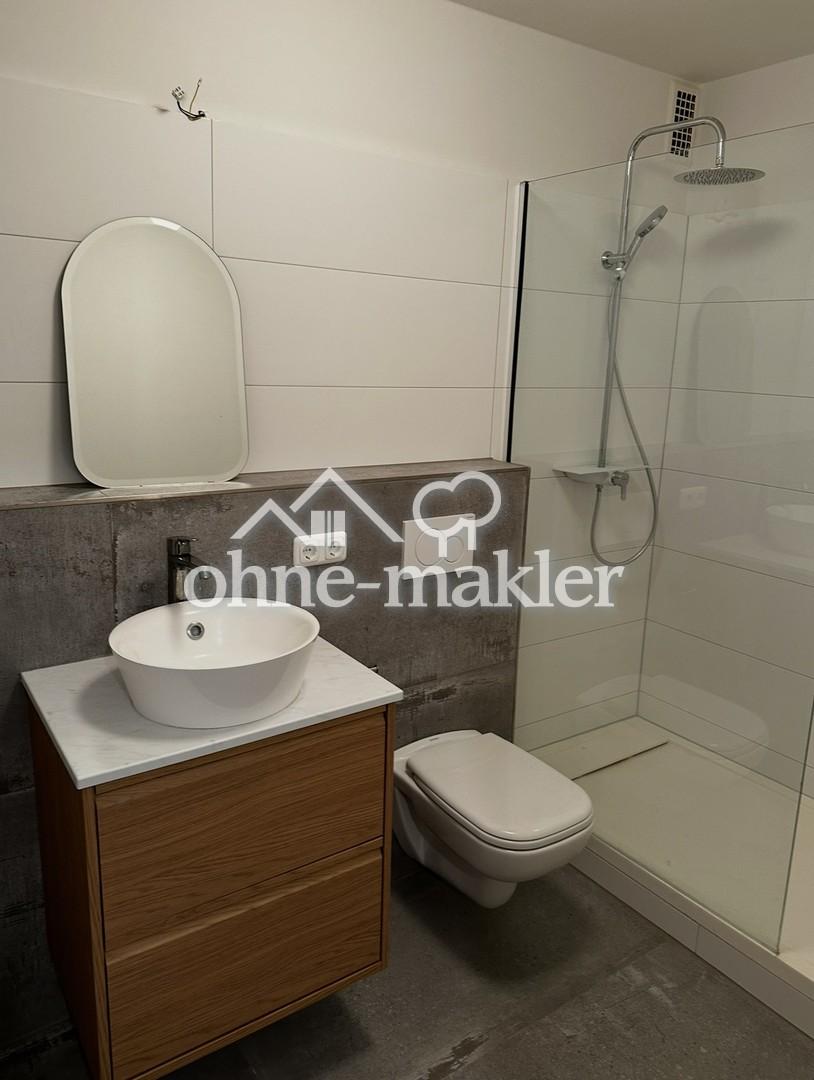 Sanierte 3 Zimmer Wohnung mit offener Wohnküche, Balkon und Gartennutzung, ruhig nahe Stadtpark - Photo 3