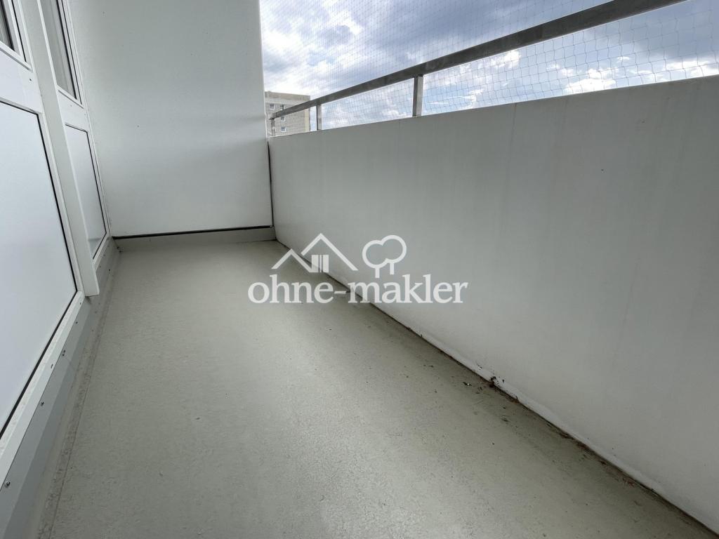 Frisch sanierte 3-Zimmer Wohnung mit großem Balkon und Aussicht! Sofort frei - Photo 5