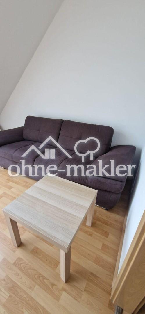 Helle 3-Zimmer-Dachgeschosswohnung mit ca. 100 m² – für Familie oder WG - Foto 1