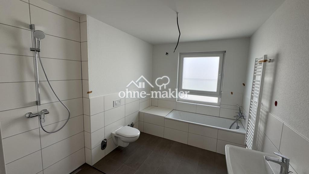 Erstbezug mit Top-Ausstattung: 3-Zi.-Neubauwohnung, Loggia, neue Einbauküche, TG – KfW 40 / A+ - Foto 2