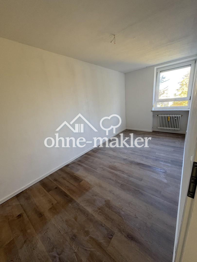 Helles, saniertes 4-Zimmer-Apartment mit Balkon in München Neu-Aubing - ab November verfügbar - Photo 3