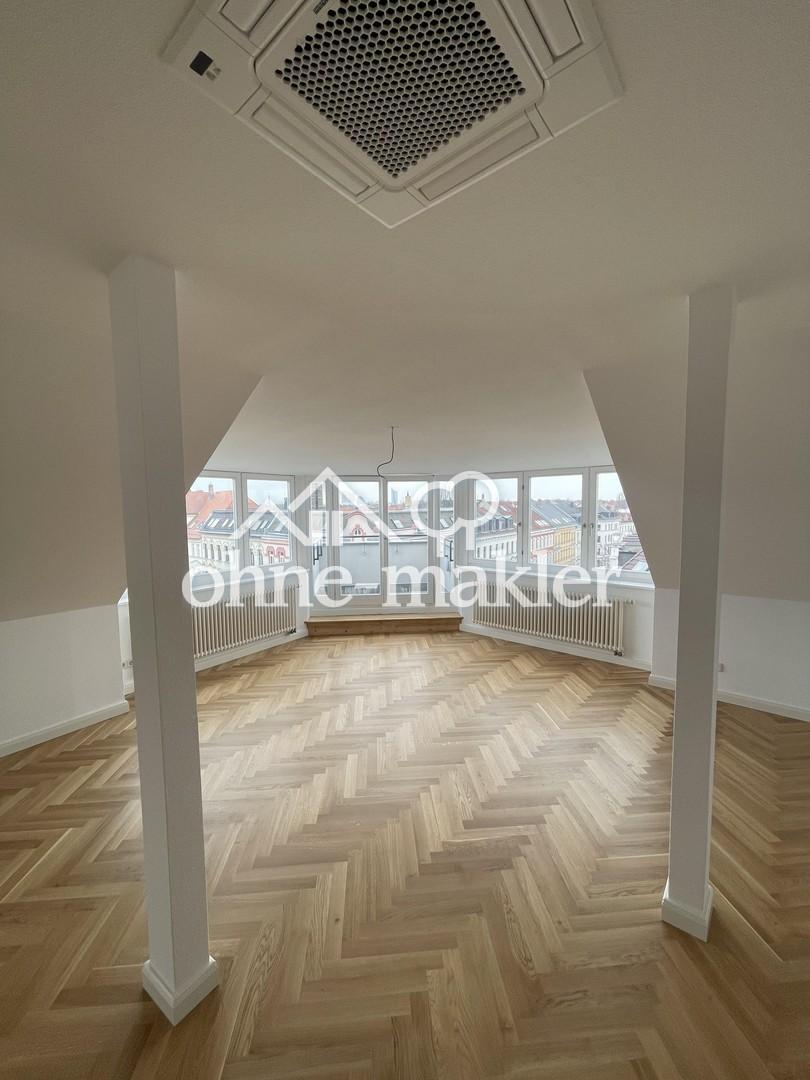 2-Zimmer-Dachgeschosswohnung mit Klimaanlage und Süd-Balkon zu vermieten - Foto 1
