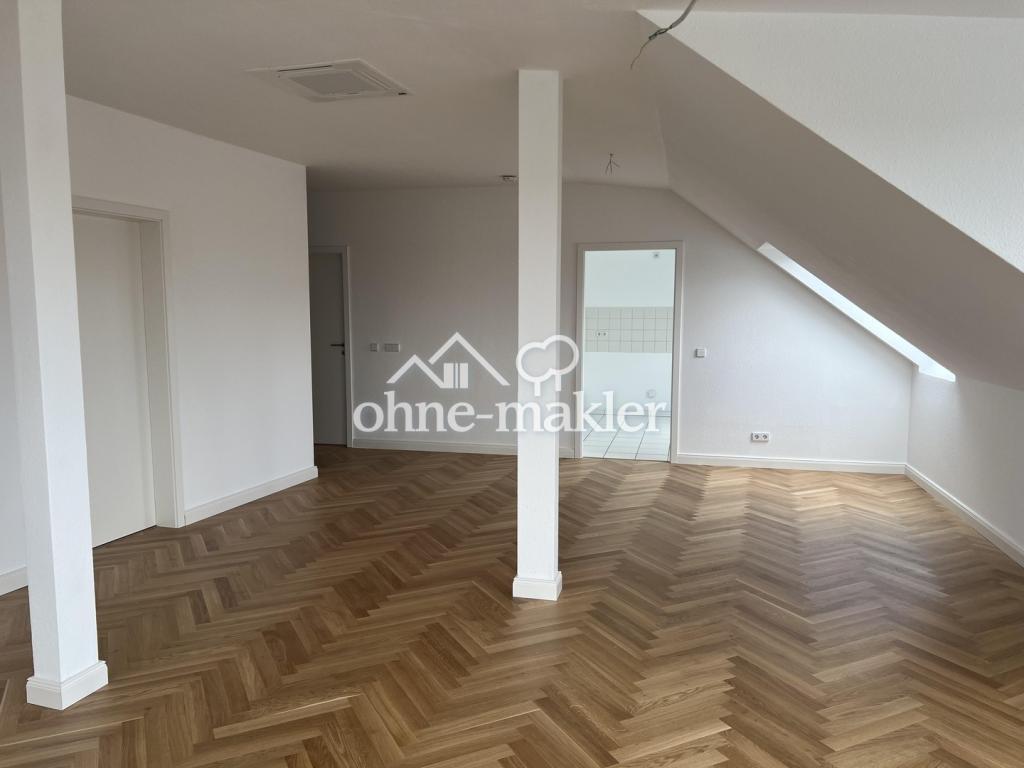2-Zimmer-Dachgeschosswohnung mit Klimaanlage und Süd-Balkon zu vermieten - Foto 2