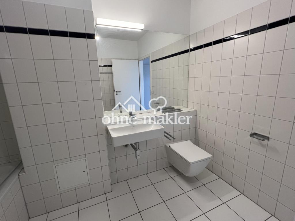 2-Zimmer-Dachgeschosswohnung mit Klimaanlage und Süd-Balkon zu vermieten - Foto 4