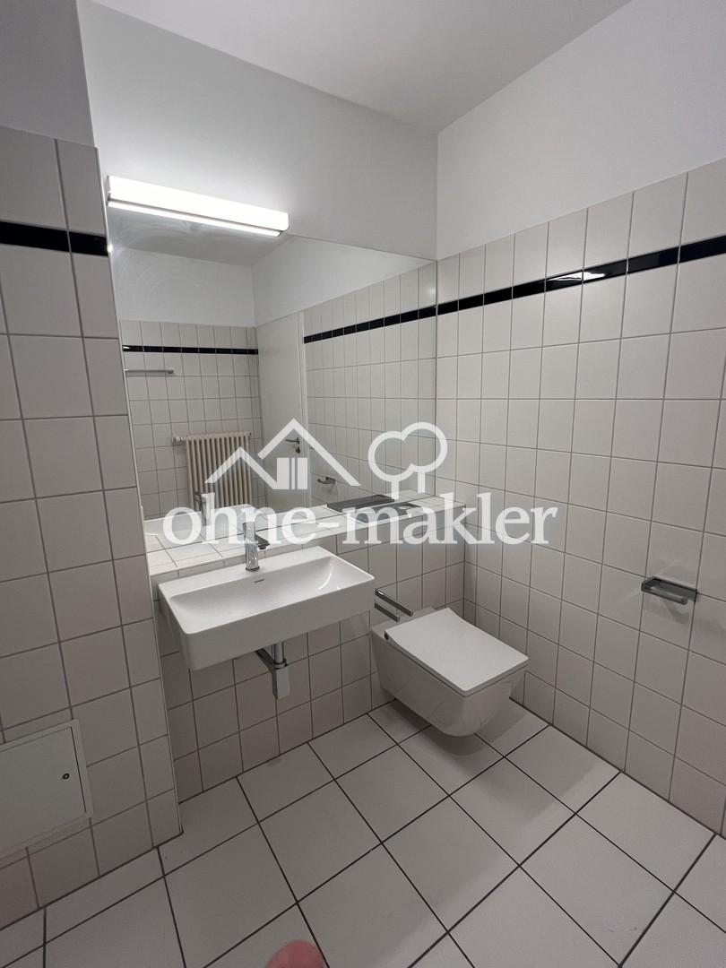 2-Zimmer-Dachgeschosswohnung mit Klimaanlage und Süd-Balkon zu vermieten - Foto 5