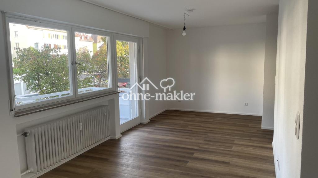 ERSTBEZUG nach KERNSANIERUNG | Stylisches Loft-Apartment mit großem Balkon, neuer Küche & neuem Bad - Photo 2
