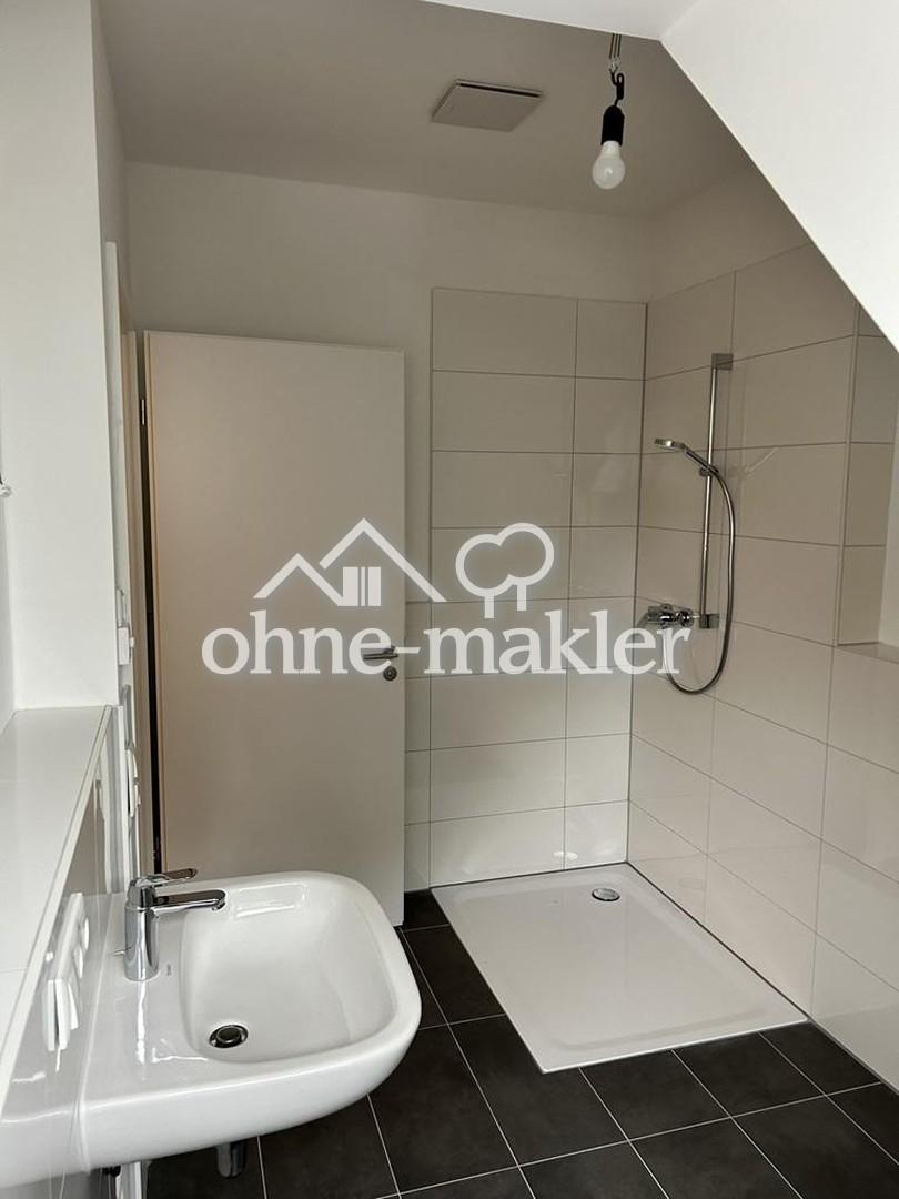 Großzügige, helle 2-Zimmer DG-Wohnung - Foto 4