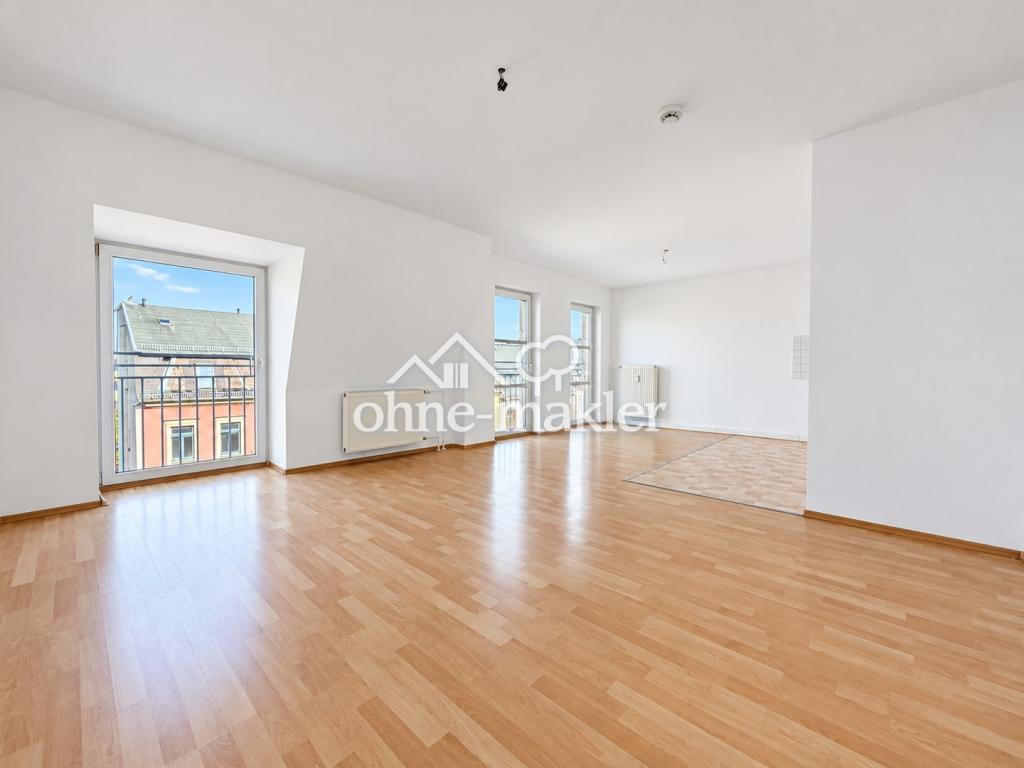Helle Dachgeschosswohnung mit großen, bodentiefen Fenstern in Dresden-Friedrichstadt (WE127) - Foto 1