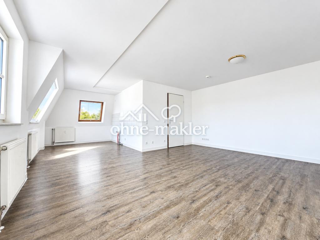 Helle Dachgeschosswohnung mit Aufzug in Dresden-Friedrichstadt (WE175) - Foto 1