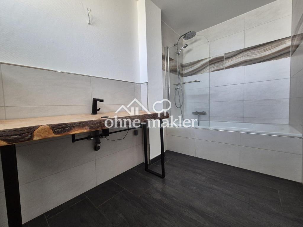 Erstbezug nach Kernsanierung! 3-Zi. mit Balkon - Photo 4