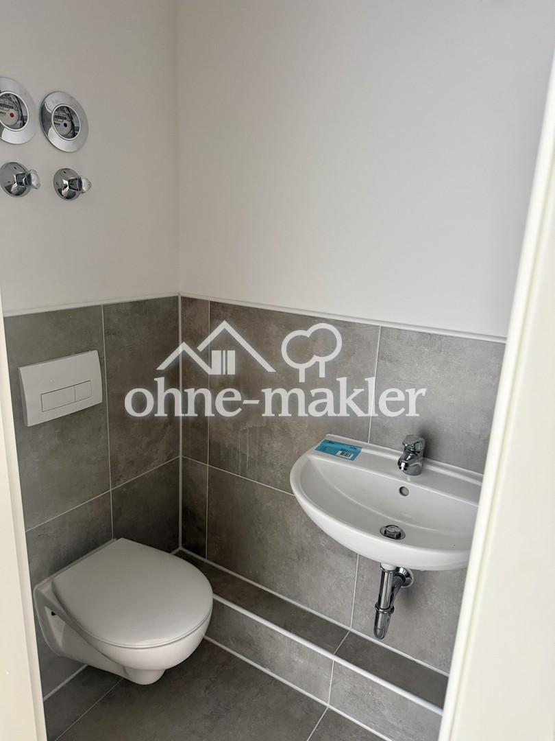 Frisch kernsanierte 2-Zimmer-Wohnung mit Balkon & Fußbodenheizung in Ratingen-Zentrum - Photo 2