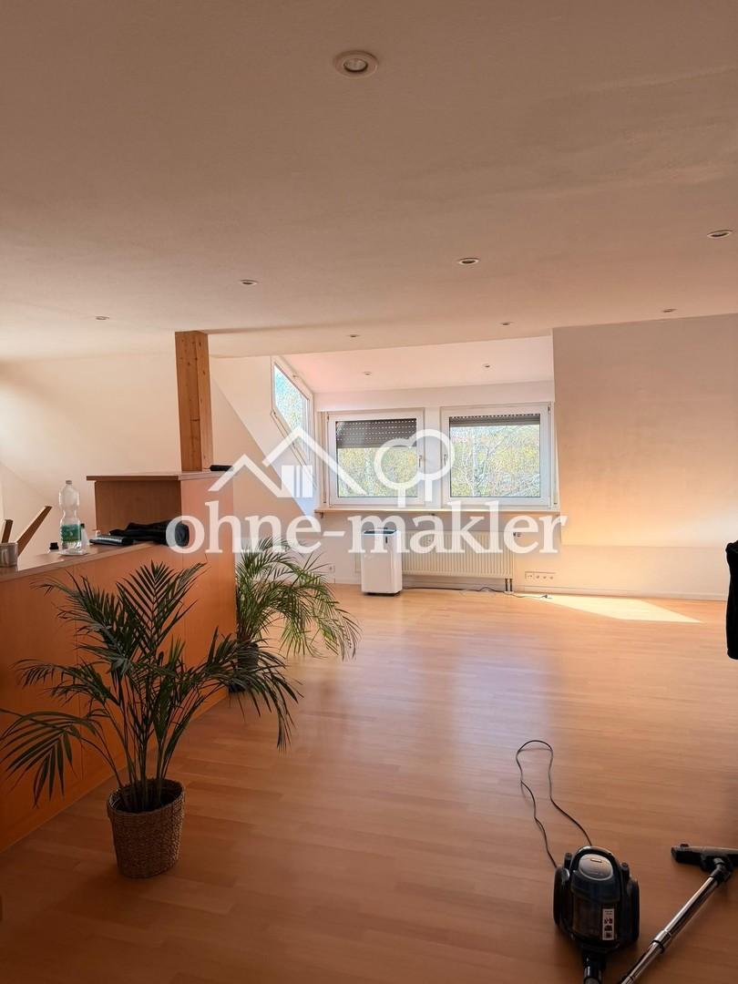 Dachgeschosswohnung - Foto 1