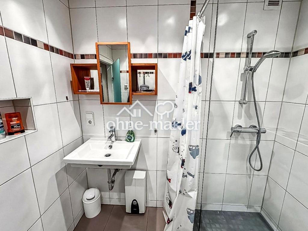 Möblierte 1-Zimmer-Wohnung mit Balkon im Nürnberger Nibelungenviertel - Foto 3