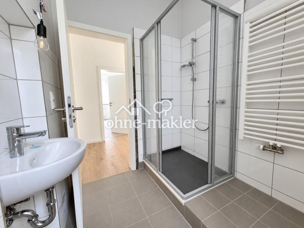 Erstbezug nach Kernsanierung! 2,5 Zimmer mit Balkon - Photo 3