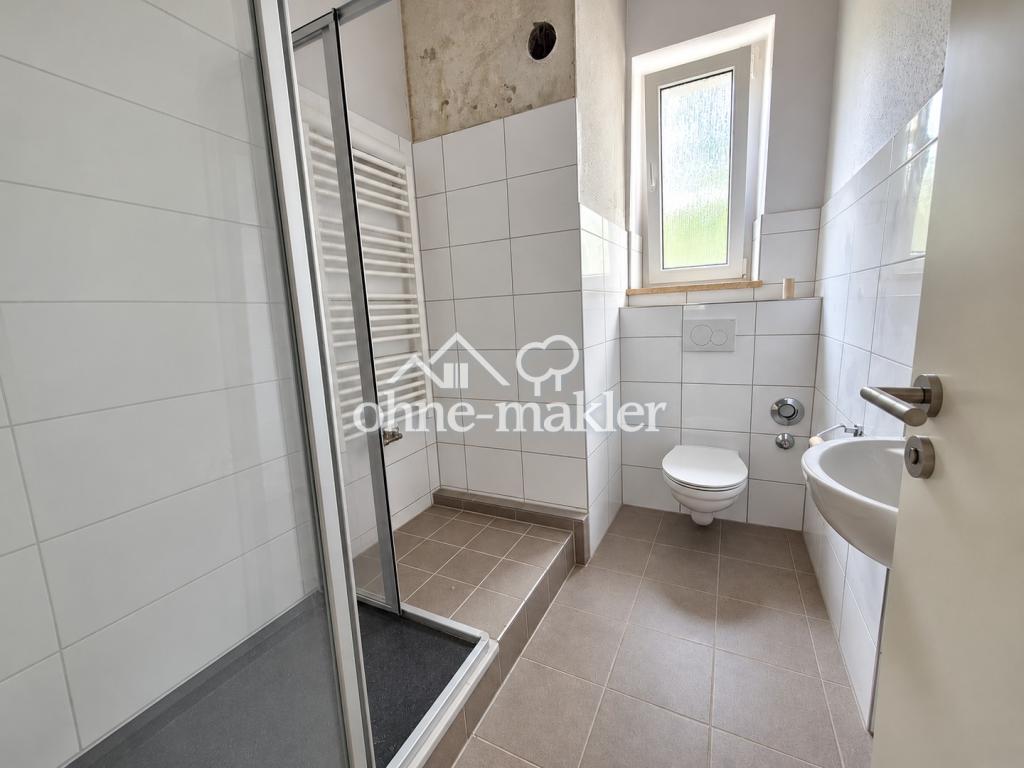 Erstbezug nach Kernsanierung! 2,5 Zimmer mit Balkon - Photo 2