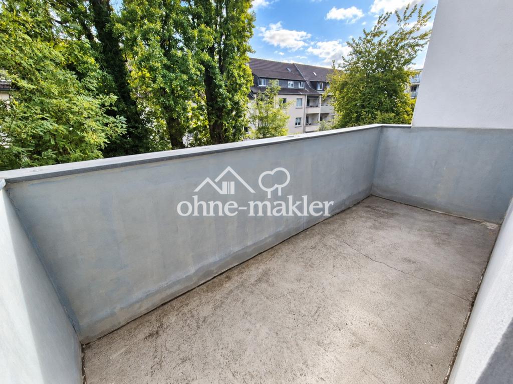 Erstbezug nach Kernsanierung! 2,5 Zimmer mit Balkon - Photo 4
