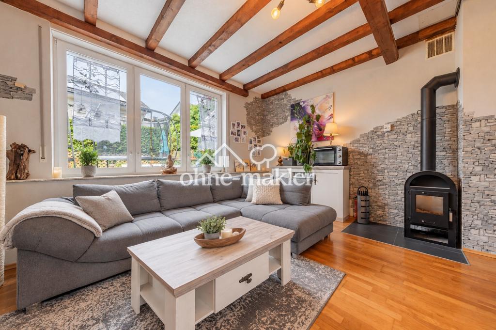 Gemütliche 3-Zimmer-Wohnung mit eigenem Garten, Kaminofen, Terrasse und Balkon - Photo 1