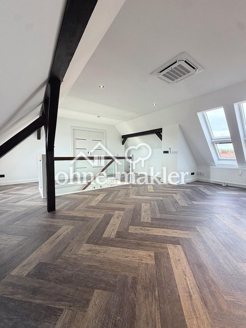 Erstbezug nach Kernsanierung – Exklusive Maisonette mit Galerie, 2 Bädern & Balkon - Photo 5
