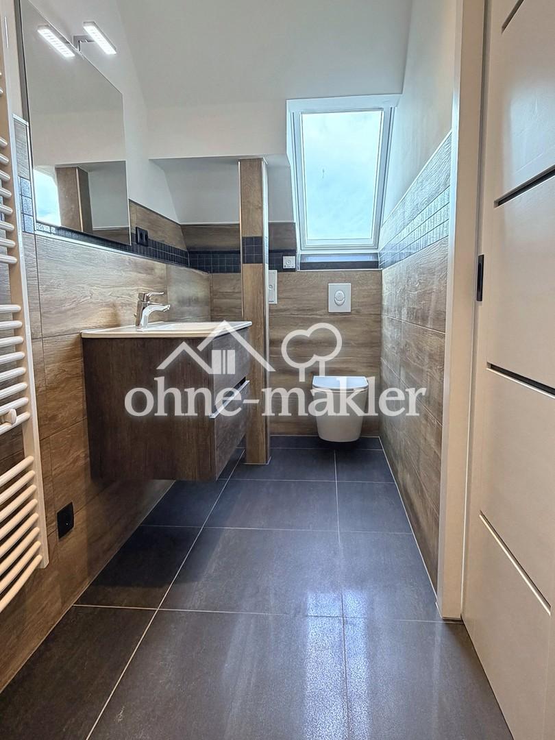 Erstbezug nach Kernsanierung – Exklusive Maisonette mit Galerie, 2 Bädern & Balkon - Photo 3