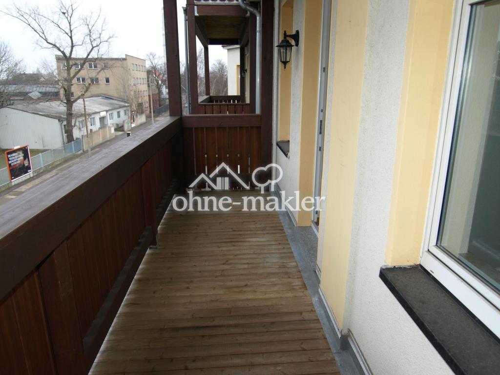 Scöne 2 Raum WE, super Lage 1 OG, Tageslichtbad, großer Balkon, Küche Balkonzugang - Photo 3