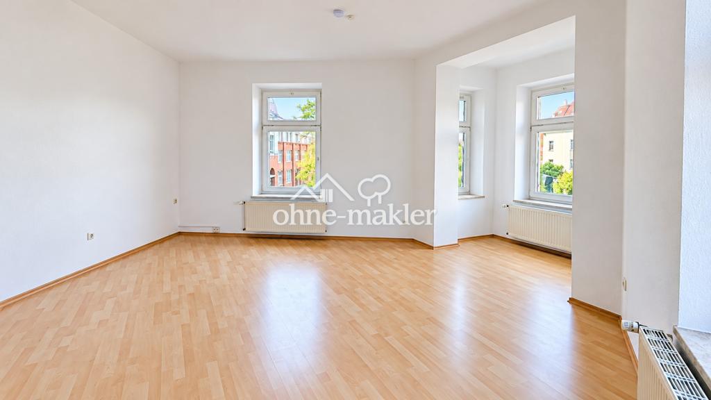 Schöne 2 Raum WE, super Lage 1 OG, Tageslichtbad, großer Balkon, Küche Balkonzugang - Photo 3