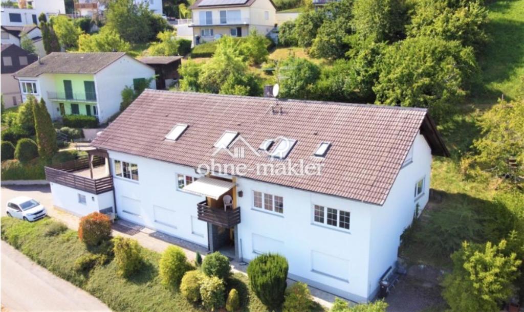 Schöne 2,5 Zimmer Wohnung in hervorragender Lage - Photo 2