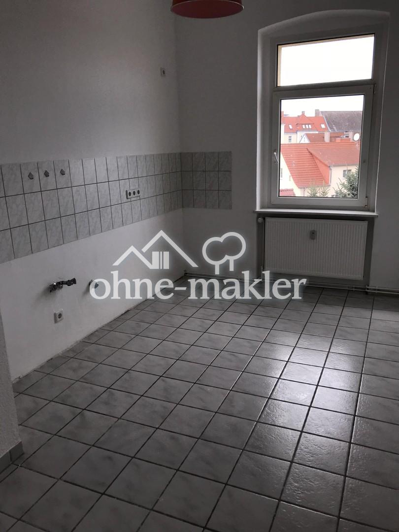 saniert und Zentral! große 2-Zimmer-Wohnung (65 m²) mit Balkon, Wohnküche, Badewanne und Keller - Foto 4