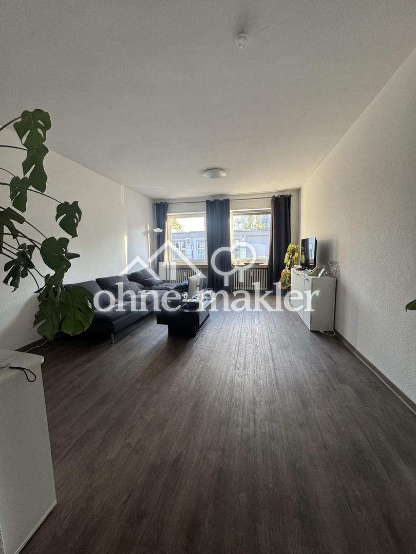 Helle, modernisierte 2,5-Zimmer-Wohnung mit großzügigem Wohnbereich in ruhiger Hoflage - Foto 1