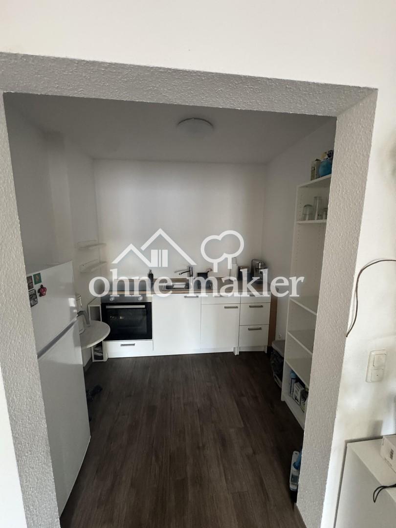 Helle, modernisierte 2,5-Zimmer-Wohnung mit großzügigem Wohnbereich in ruhiger Hoflage - Foto 4
