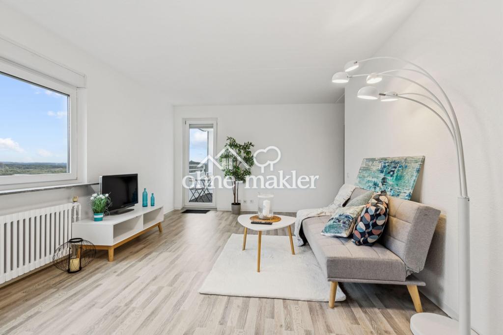 Möblierte 2-Zimmer-Wohnung mit Aufzug und weitem Ausblick in Neunkirchen - Photo 1