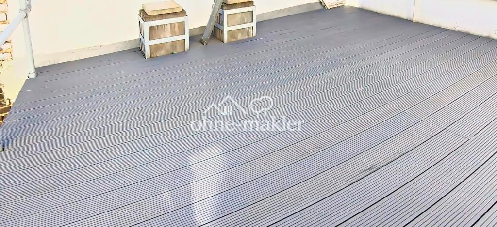 Über den Dächern von Merscheid: 3-Zimmer-Wohnung mit großer Dachterrasse & Spitzboden - Photo 4