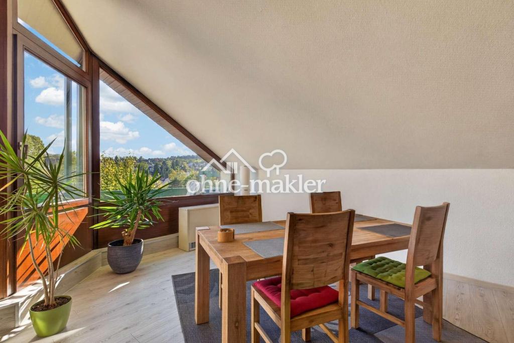 Dachgeschosswohnung mit zwei Balkonen in Karlsruhe-Grötzingen - Photo 5