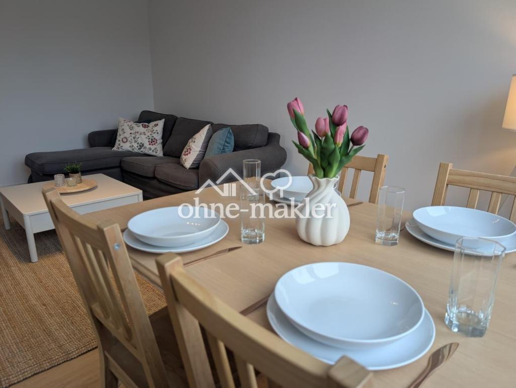 Möblierte 2 Zimmer Wohnung mit Fahrstuhl und Balkon im 4. OG - Photo 2